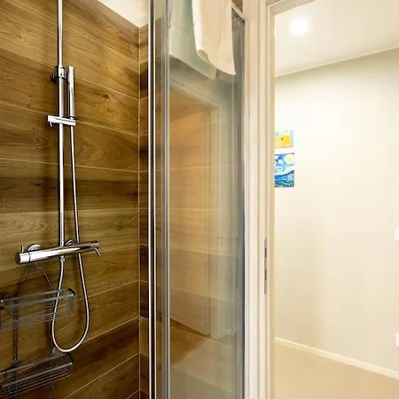 Co99 - New Two Bedrooms Washington *