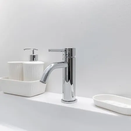 Di Design A Pochi Passi Da Metro E Centro *