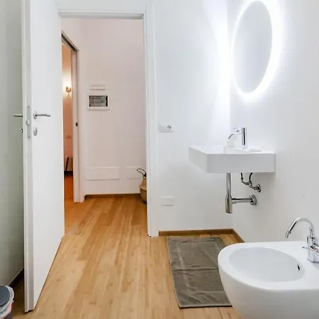 Di Design A Pochi Passi Da Metro E Centro * Milan