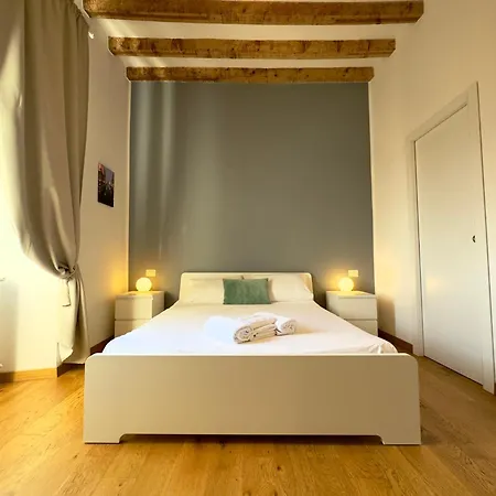 Cosy Navigli Apartament *