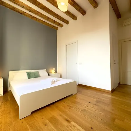 Apartment Cosy Navigli Milan