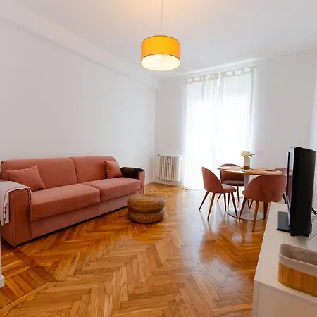 Apartment Casa Soperga, Corso Buenos Aires, Loreto, Milan