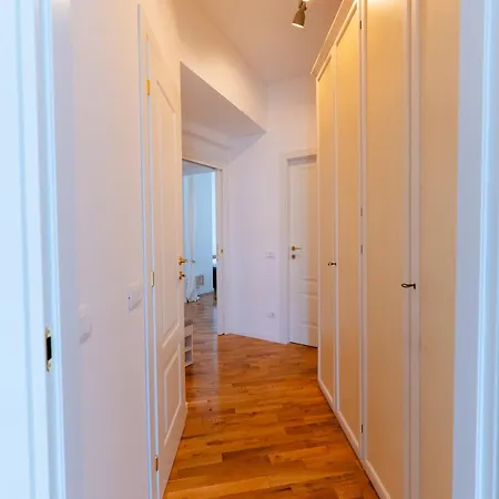 Casa Soperga, Corso Buenos Aires, Loreto, Апартаменты *