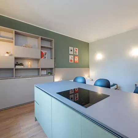 Xenia - Elegant In San Siro Area Milano