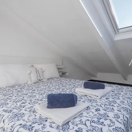 San Siro Sky View Apartment *