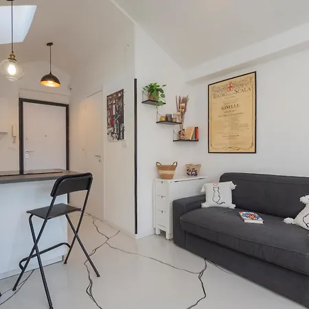 San Siro Sky View Posto Auto Gratuito Милан