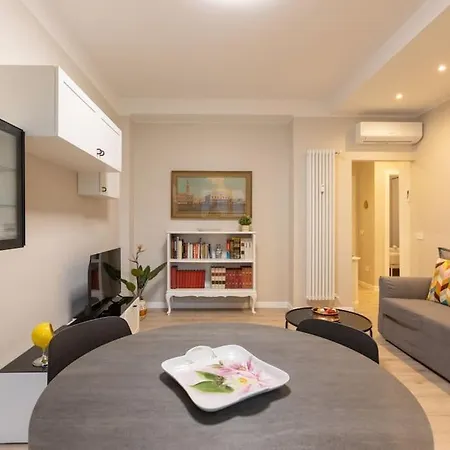 Wonderful 2 Bedrooms Fiera Area - Mirable Pm Apartment