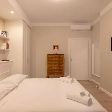Wonderful 2 Bedrooms Fiera Area - Mirable Pm Apartment Milan