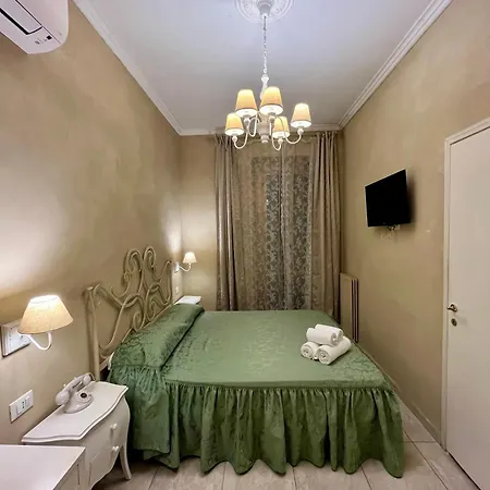 Boutique Calais - Washington Hotel