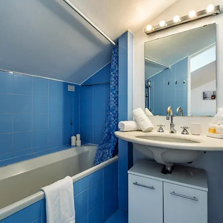 Elegant 2 Bedrooms Near Duomo