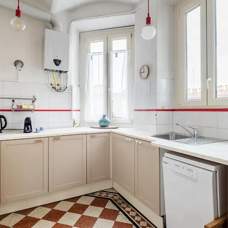 Exclusive 3 Bedrooms In Brera *