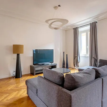 Exclusive 3 Bedrooms In Brera