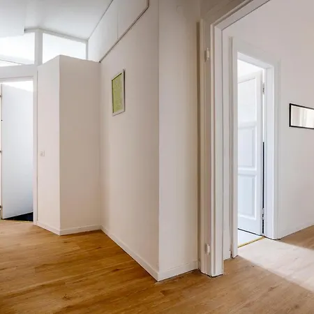 Exclusive 3 Bedrooms In Brera Apartman