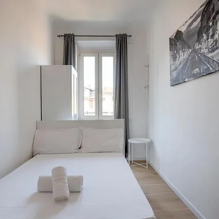 Exclusive 3 Bedrooms In Brera Apartman