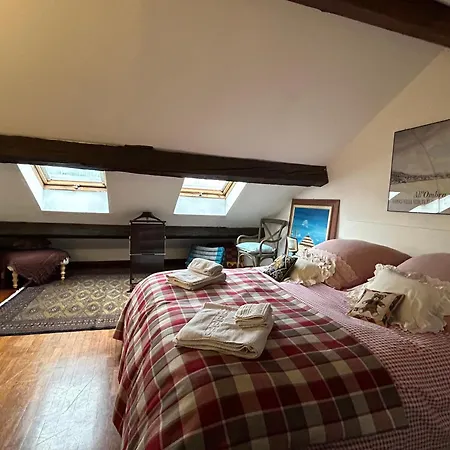 Casa Tiare, Artsy Zona Brera Moscova Apartment
