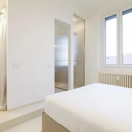 Contempora - Vanvitelli 49 * Milano