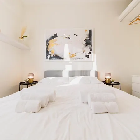 Apartment Luminoso In Porta Venezia Milan