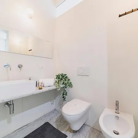 Luminoso In Porta Venezia *