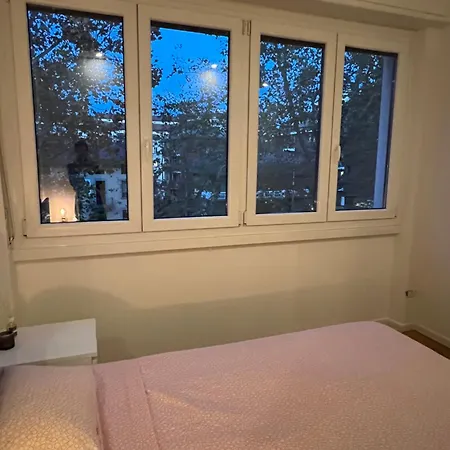 Apartment Love
