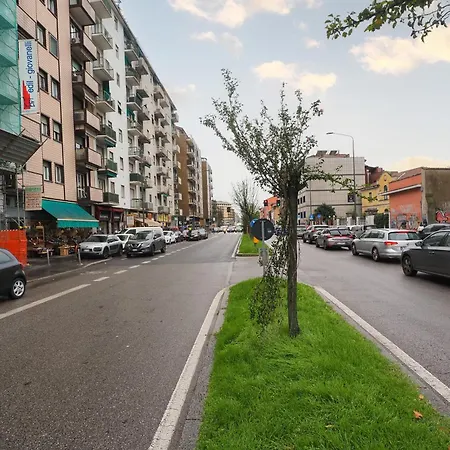 Apartamento Primopiano - Monza 212 *