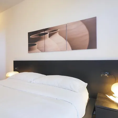 Apartamento Primopiano - Monza 212 Milão