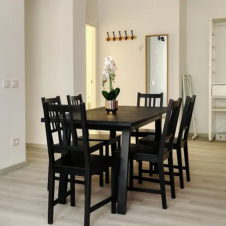 아파트 Joivy Charming 2br Flat Near Citylife *