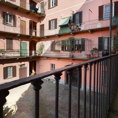 Navigli Tradizionale Con Giardino *