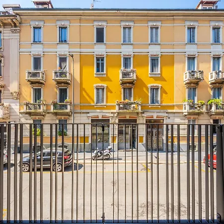Moderno Con Terrazza & Palestra