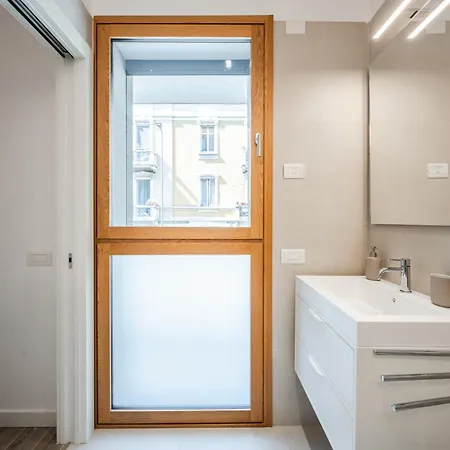 Moderno Con Terrazza & Palestra *