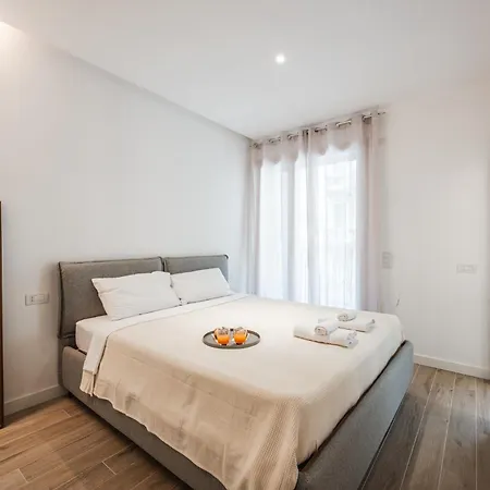Moderno Con Terrazza & Palestra