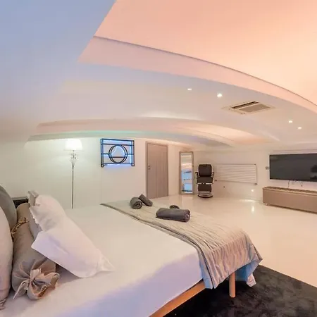 Appartement Piscina Interna Privata E A Milan