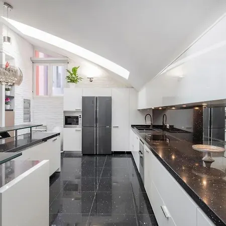 Piscina Interna Privata E A Appartement Milan