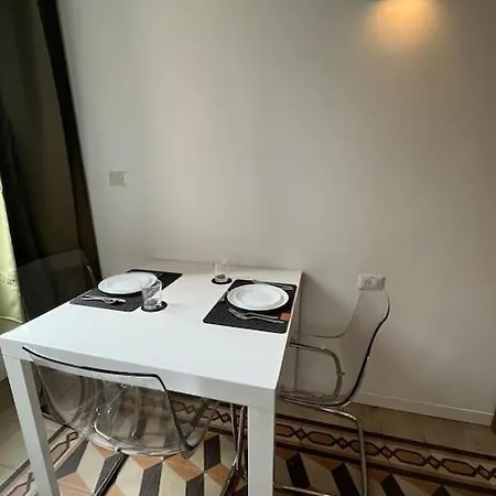 2 Bedrooms 2 Bathrooms And Ideal Subway Connection *