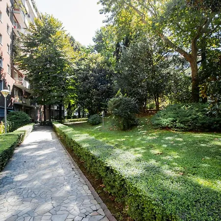 דירה Fashion & Design District- Fancy