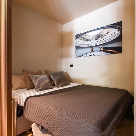 Fashion & Design District- Fancy * Milano