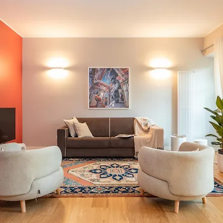 Apartment Luxurious & Spacious Flats In Duomo *