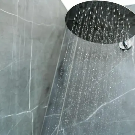 Luxury Sarpi Chinatown Апартаменты *