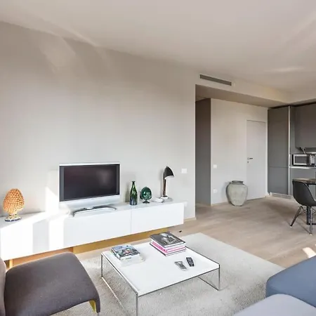 Easylife - Stylish Design In Fashion District Apartment *