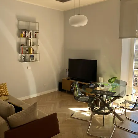 Apartment A Due Passi Da Stazione