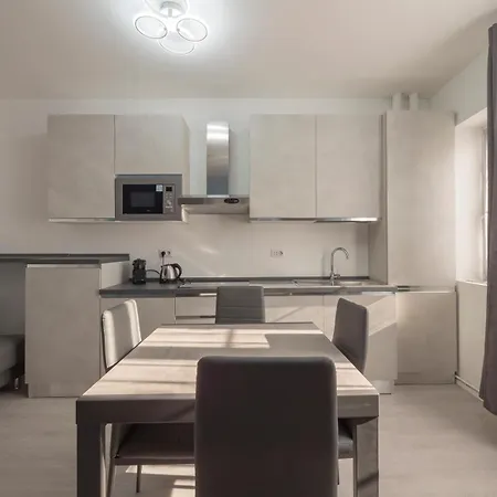 Apartment I Host - Ascanio Sforza 47