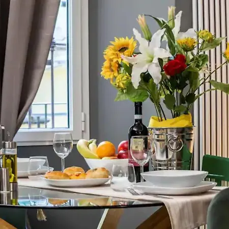 A Few Steps From The Duomo I Design I Free Wifi * Milano