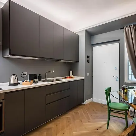 아파트 A Few Steps From The Duomo I Design I Free Wifi