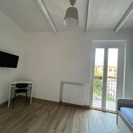La Corte Dei Pavoni 10min Da Stadio Sansiro,fiera Apartamento