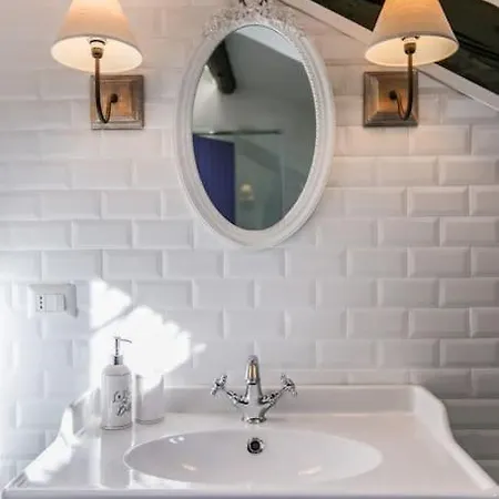 Shabby Chic Attic In Milano