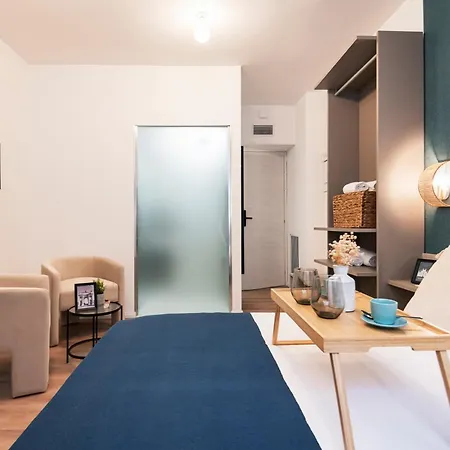 Hotel Easylife - In *