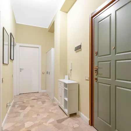 House San Siro M5 2 Netflix *