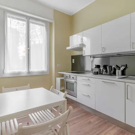 House San Siro M5 2 Netflix