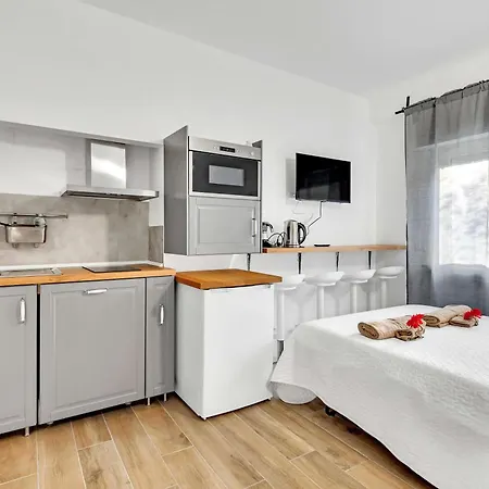 Alessia's Flat - Michetti * ميلان