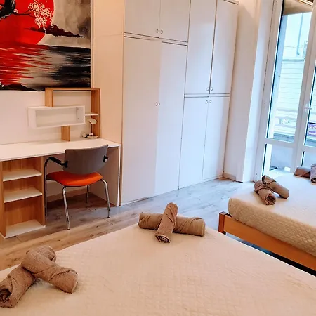 Lägenhet Spacious & Lovely - 4 Queen Bed