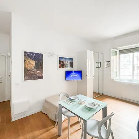 Private Parking - Monolocale Sul Naviglio * Milaan